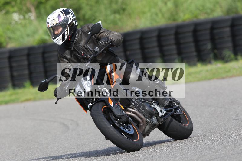 Archiv-2025/10 23.04.2025 Cornu Master School ADR/gruen-vert/43